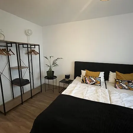 Appartement No 7 *
